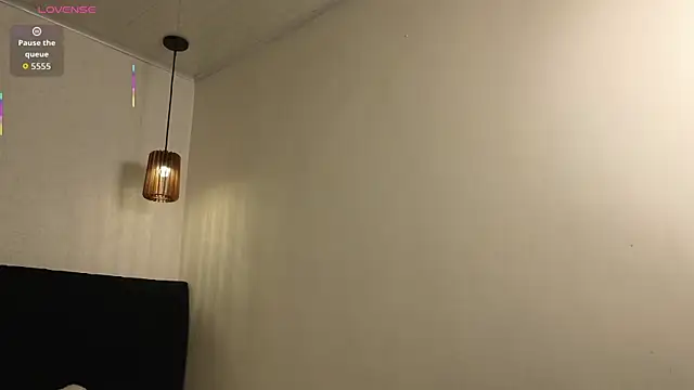 Scarlett  bell online show from 9, 9, 2025