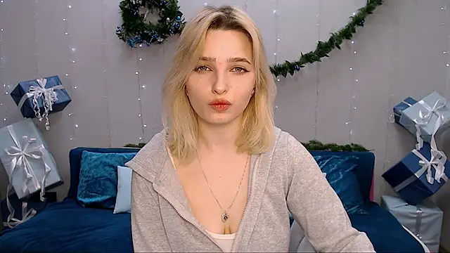 Snapshot of tendermeow chatting on 19, 12, 2024 tendermeow online show from 19, 12, 2024