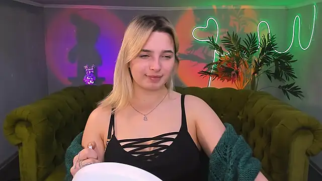 Snapshot of tendermeow chatting on 5, 2, 2025 tendermeow online show from 5, 2, 2025