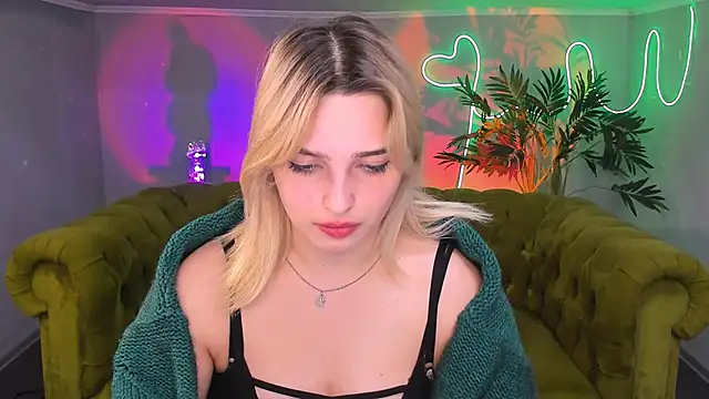 Snapshot of tendermeow chatting on 5, 2, 2025 tendermeow online show from 5, 2, 2025