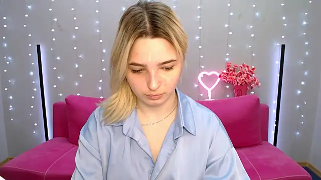 Snapshot of tendermeow chatting on 12, 3, 2025 tendermeow online show from 12, 3, 2025