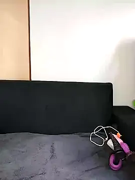 Snapshot of pixie-na chatting on 2, 12, 2025 pixie-na online show from 2, 12, 2025