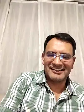 RogueTraveler online show from 4, 3, 2025