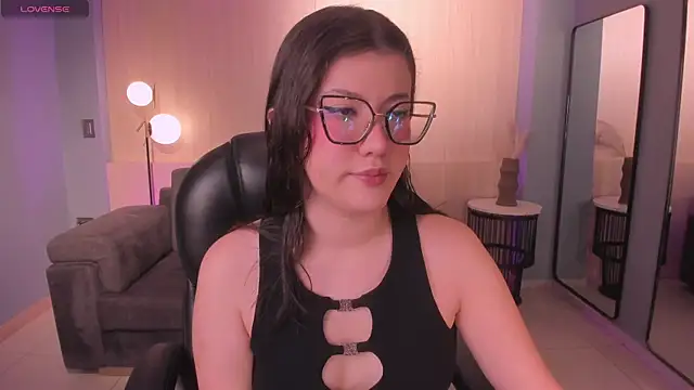 Snapshot of AmberFarrell chatting on 28, 6, 2026 AmberFarrell online show from 28, 6, 2026