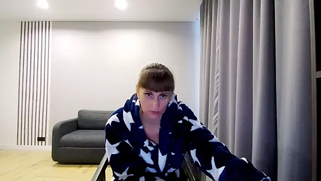 Daniella Lorente online show from 18, 2, 2025