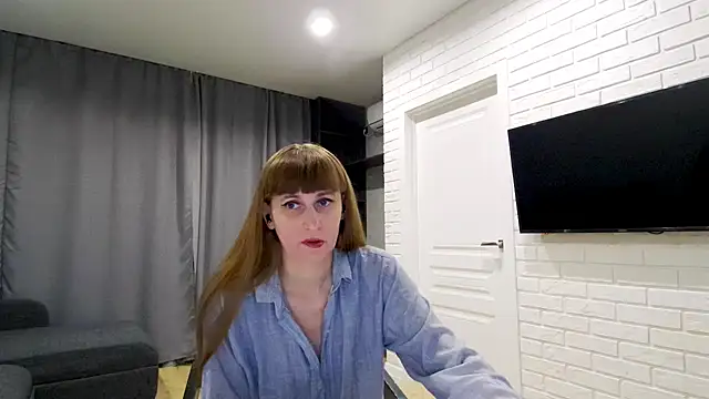 Daniella Lorente online show from 14, 4, 2026