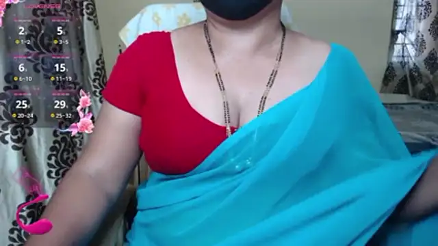 Snapshot of Queen_sakshi chatting on 20, 11, 2025 Queen sakshi online show from 20, 11, 2025