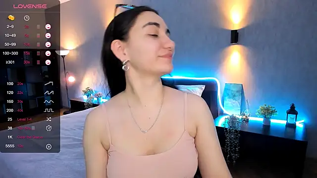 hannacheekss  online show from 14, 1, 2025