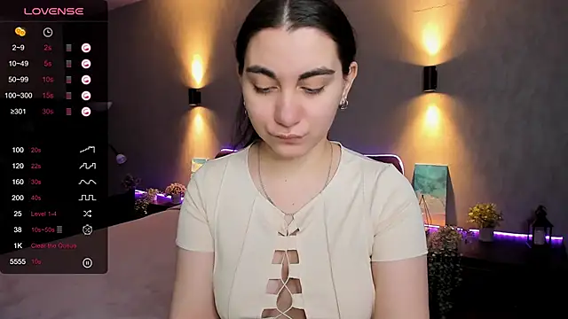 hannacheekss  online show from 28, 2, 2025