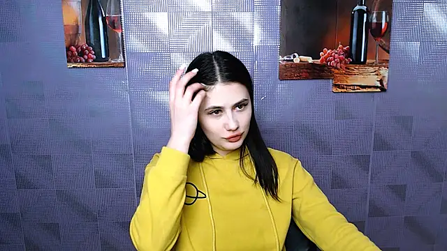 AliceSexyyy  online show from 10, 3, 2025