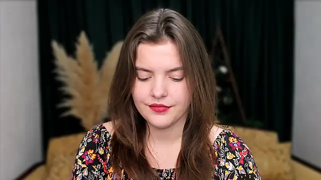 Snapshot of showmeparadise chatting on 27, 2, 2025 showmeparadise online show from 27, 2, 2025