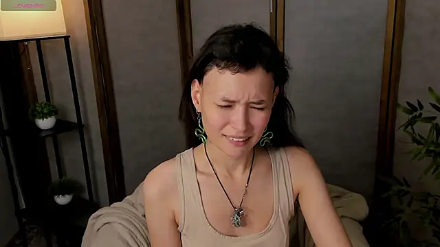 Emily Strikeee online show from 19, 9, 2025