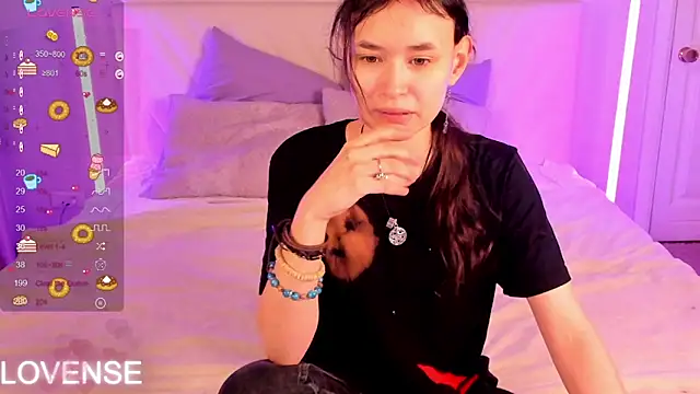 Emily Strikeee online show from 19, 1, 2026