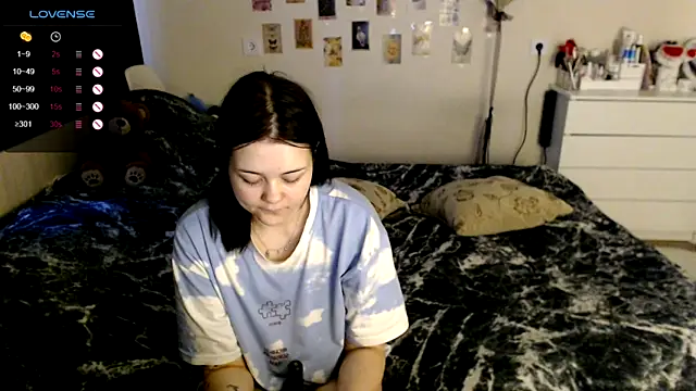 Snapshot of BettyandRich_ chatting on 26, 10, 2025 BettyandRich online show from 26, 10, 2025