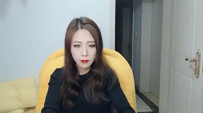 Snapshot of SuSushi728 chatting on 12, 12, 2024 SuSushi728 online show from 12, 12, 2024