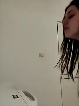 Snapshot of leeya_lee chatting on 10, 2, 2025 leeya lee online show from 10, 2, 2025