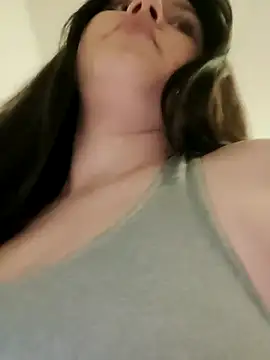 Snapshot of leeya_lee chatting on 18, 2, 2025 leeya lee online show from 18, 2, 2025