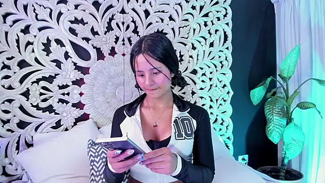 Snapshot of Mindy_sweety chatting on 27, 3, 2026 Mindy sweety online show from 27, 3, 2026