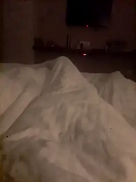 Snapshot of Fadhillah_1999 chatting on 16, 11, 2025 Fadhillah 1999 online show from 16, 11, 2025