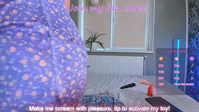 Snapshot of LadySquirtle chatting on 26, 2, 2025 LadySquirtle online show from 26, 2, 2025