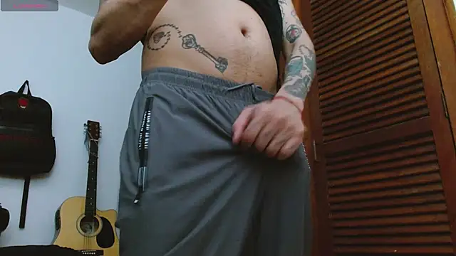 Snapshot of IaDoherty chatting on 19, 10, 2025 IaDoherty online show from 19, 10, 2025