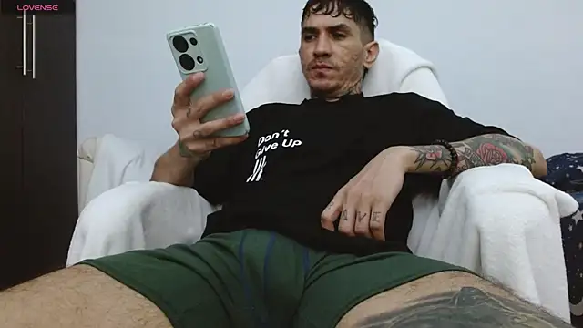 Snapshot of IaDoherty chatting on 22, 11, 2025 IaDoherty online show from 22, 11, 2025