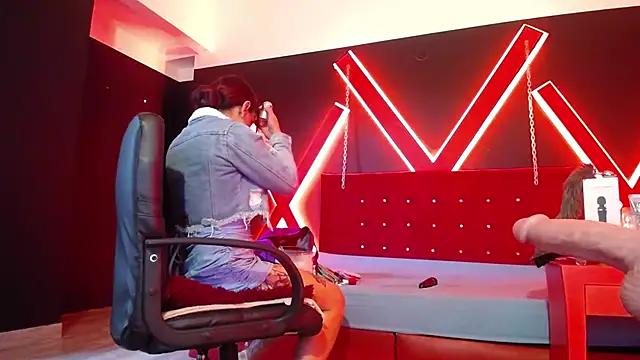 engel devil online show from 4, 10, 2025