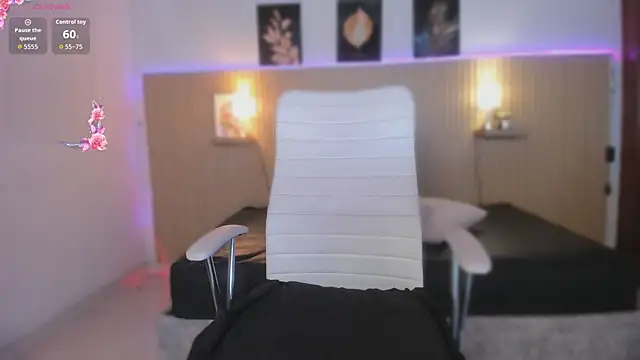 cloe sirena online show from 13, 4, 2026