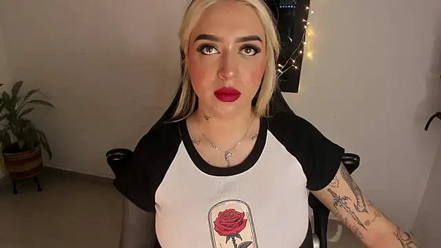 AnnikaMerliahh  online show from 11, 1, 2026