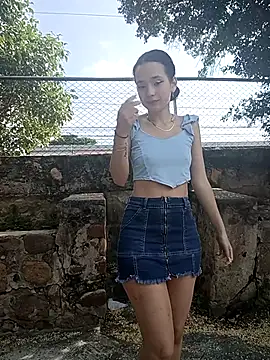 sweet outdoor charm online show from 18, 12, 2025