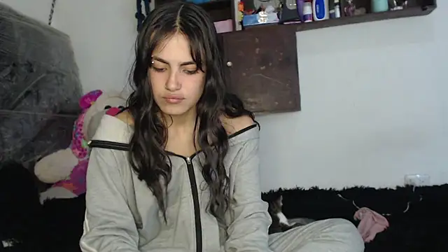 Snapshot of skinny_sweet2411 chatting on 17, 11, 2025 skinny sweet2411 online show from 17, 11, 2025