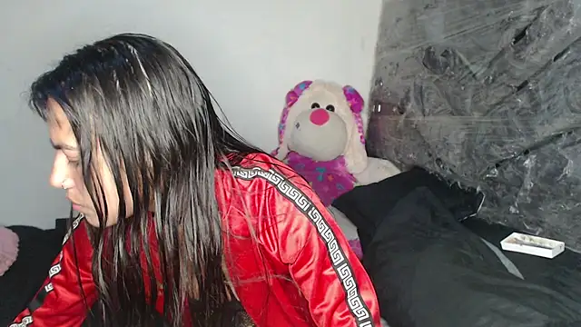 skinny sweet2411 online show from 6, 2, 2026