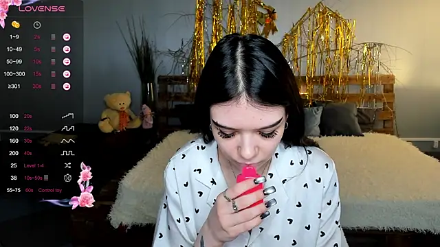 SweetyDeviliya online show from 16, 2, 2025