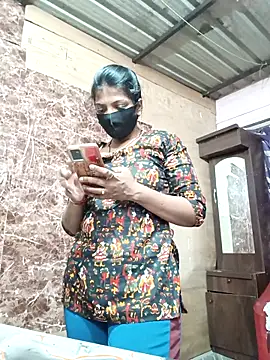 queensenorita online show from 27, 3, 2026