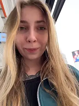 Snapshot of Sunny___Bunny chatting on 3, 5, 2026 Sunny Bunny online show from 3, 5, 2026
