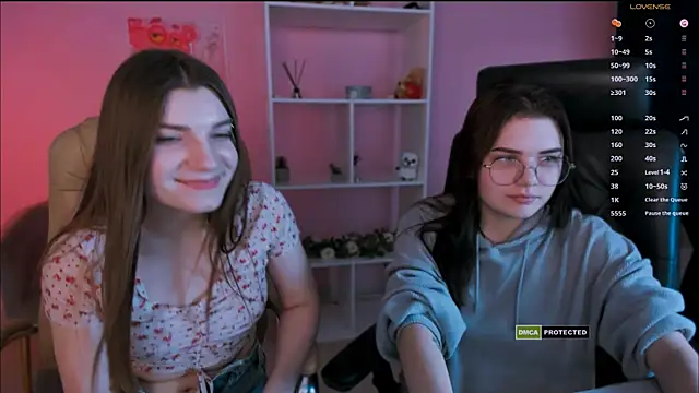 Snapshot of pure_radiance1 chatting on 4, 2, 2025 pure radiance1 online show from 4, 2, 2025