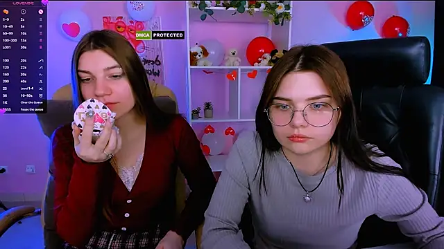 Snapshot of pure_radiance1 chatting on 18, 2, 2025 pure radiance1 online show from 18, 2, 2025