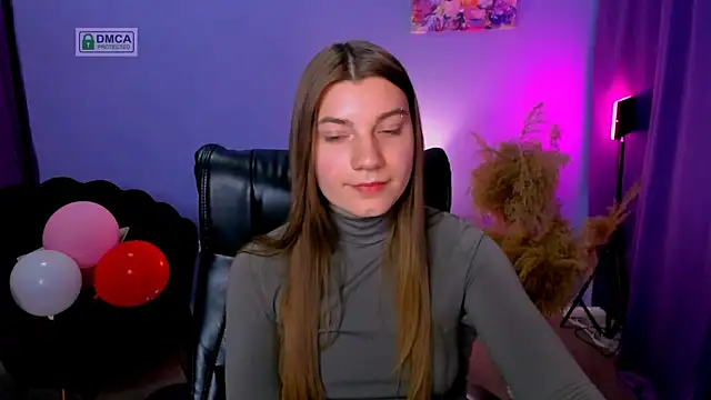 Snapshot of pure_radiance1 chatting on 23, 2, 2025 pure radiance1 online show from 23, 2, 2025