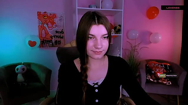 Snapshot of pure_radiance1 chatting on 24, 2, 2025 pure radiance1 online show from 24, 2, 2025