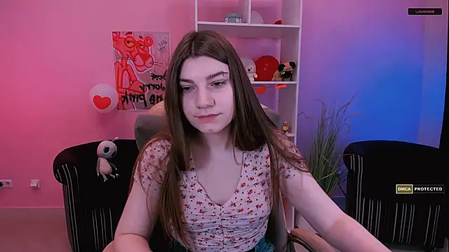 Snapshot of pure_radiance1 chatting on 6, 3, 2025 pure radiance1 online show from 6, 3, 2025