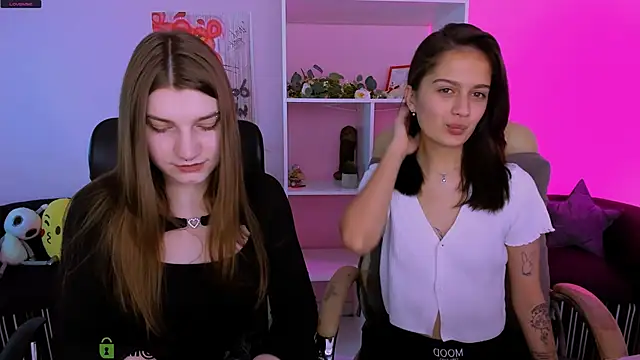 Snapshot of pure_radiance1 chatting on 2, 10, 2025 pure radiance1 online show from 2, 10, 2025