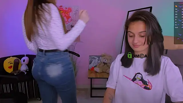 Snapshot of pure_radiance1 chatting on 6, 10, 2025 pure radiance1 online show from 6, 10, 2025