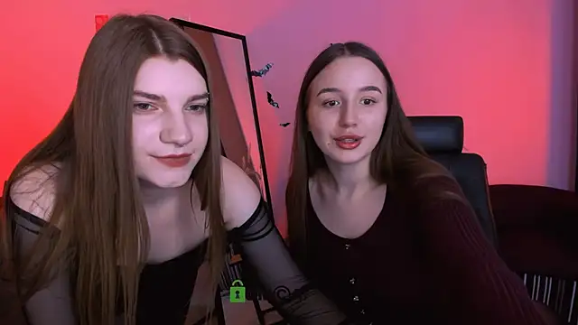 Snapshot of pure_radiance1 chatting on 6, 11, 2025 pure radiance1 online show from 6, 11, 2025