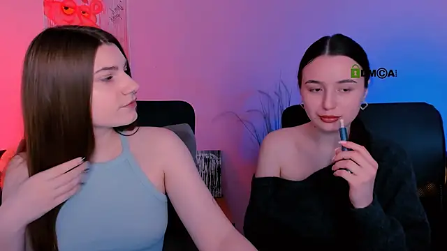 Snapshot of pure_radiance1 chatting on 23, 11, 2025 pure radiance1 online show from 23, 11, 2025