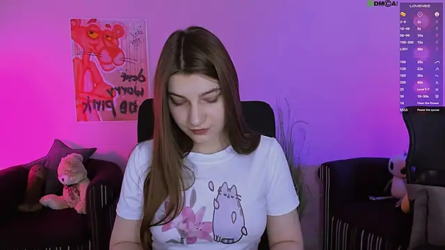 Snapshot of pure_radiance1 chatting on 26, 11, 2025 pure radiance1 online show from 26, 11, 2025