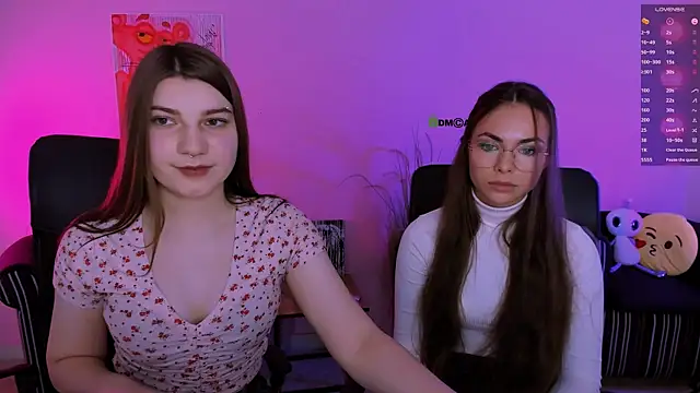 Snapshot of pure_radiance1 chatting on 27, 11, 2025 pure radiance1 online show from 27, 11, 2025