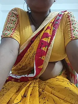 Snapshot of Priya_2222 chatting on 22, 5, 2026 Priya 2222 online show from 22, 5, 2026