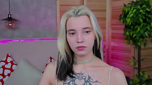 Snapshot of as1an_girlfriend chatting on 6, 3, 2025 as1an girlfriend online show from 6, 3, 2025