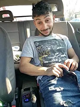 Snapshot of Iulianmarius12 chatting on 3, 3, 2026 Iulianmarius12 online show from 3, 3, 2026