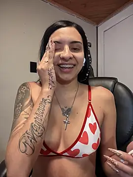 Hilary pinkk online show from 27, 11, 2025